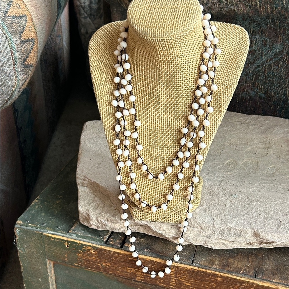 Betsy Pittard Designs BPD Faceted Crystal knotted 
Beaded Necklace